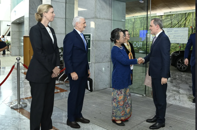 Ceyhun Bayramov Banqkokda səfərdədir<font color=red> - FOTOLAR</font>