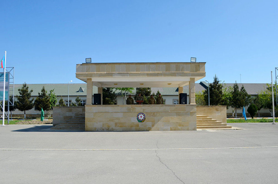 Hərbi vəzifəlilərlə təlim toplanışı başlayıb<font color=red> - FOTOLAR</font>