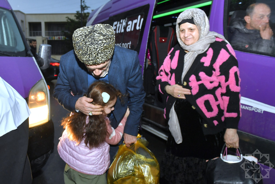“Böyük Qayıdış” davam edir: Ağdam şəhərinə daha 92 ailə yola salınıb<font color=red> - FOTOLAR</font>