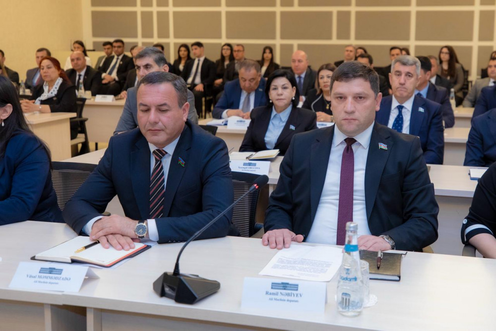 Ali Məclisin növbəti plenar iclası keçirilib<font color=red> - FOTOLAR</font>