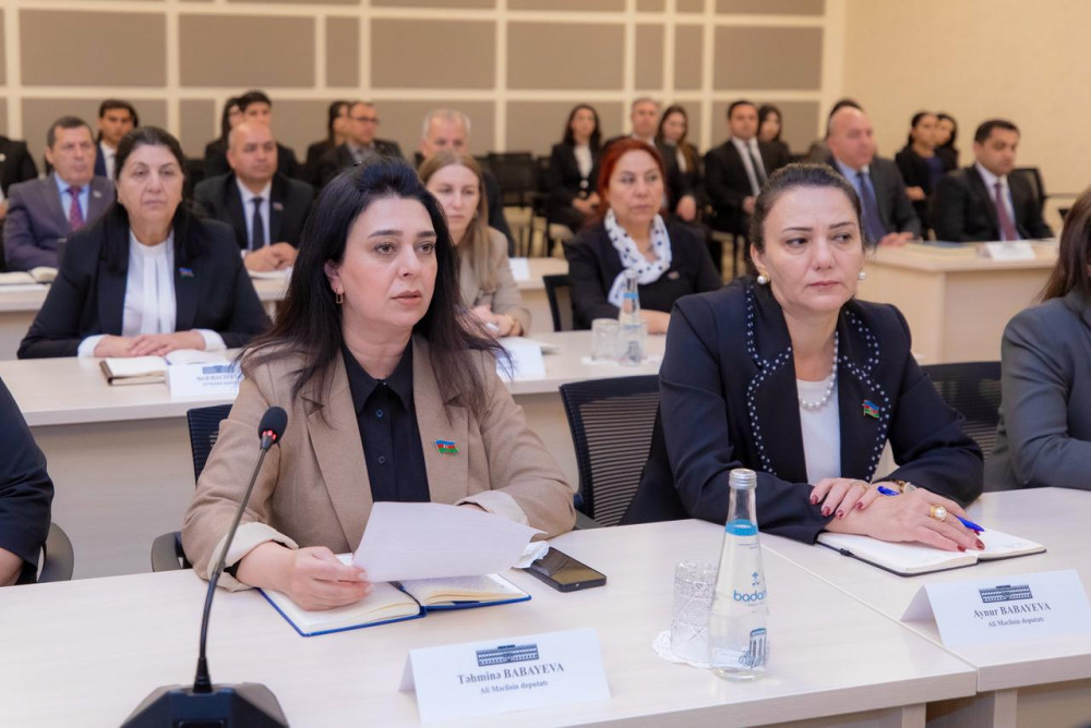 Ali Məclisin növbəti plenar iclası keçirilib<font color=red> - FOTOLAR</font>