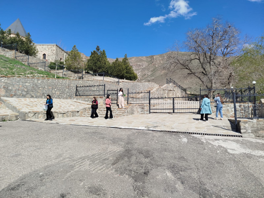 Culfada tarixi abidələr ətrafında ekoloji aksiya keçirilib<font color=red> - FOTOLAR</font>