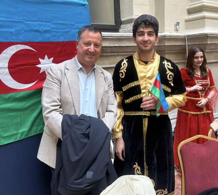 Budapeşt Korvinus Universitetində Azərbaycan guşəsi təqdim edilib<font color=red> - FOTOLAR</font>
