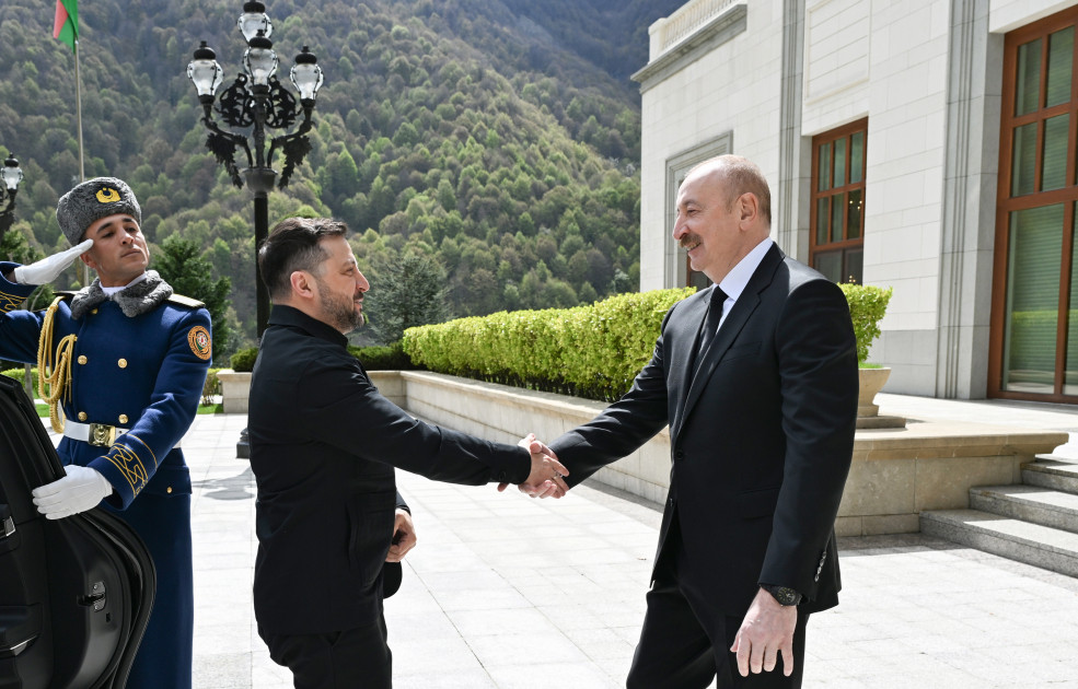 Qəbələdə Prezident İlham Əliyevin Ukrayna Prezidenti ilə geniş tərkibdə görüşü keçirilib<font color='red'> - YENİLƏNİB </font><font color=red> - FOTOLAR</font>