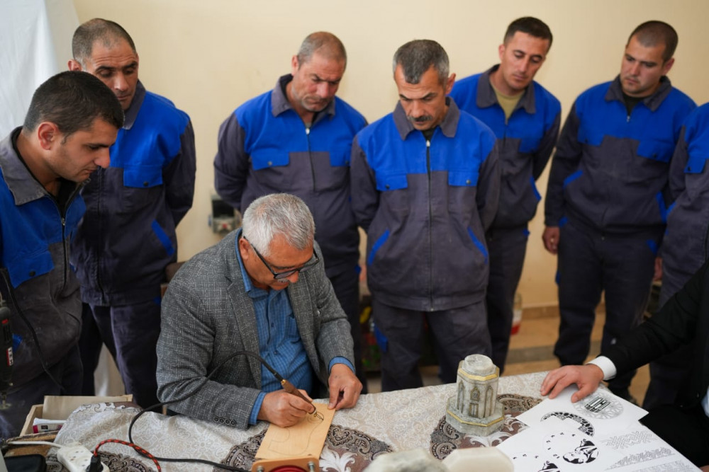 Naxçıvanda cəzaçəkmə müəssisəsində məhkumlar üçün ustad dərslərinə başlanılıb<font color=red> - FOTOLAR</font>