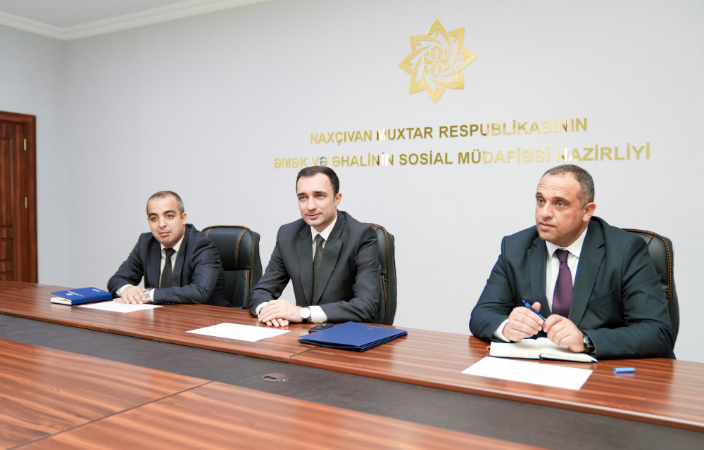 Naxçıvanda Çernobıl AES-də qəza ilə əlaqədar əlilliyi olan şəxslərə avtomobillər təqdim olunub<font color=red> - FOTOLAR</font>