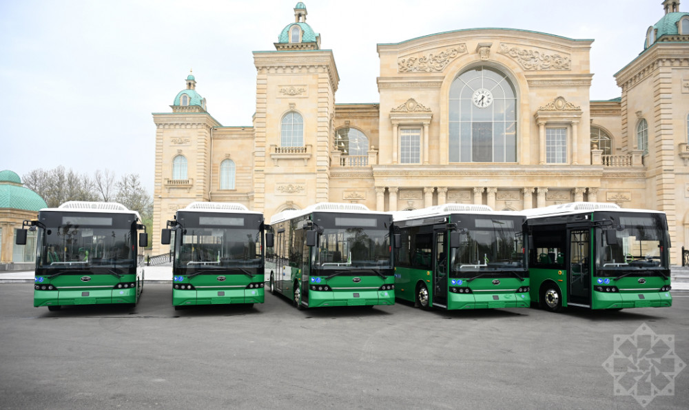 Azərbaycan dövləti tərəfindən İrpen şəhərinə 5 elektrik avtobusu hədiyyə olunub<font color=red> - FOTOLAR</font>