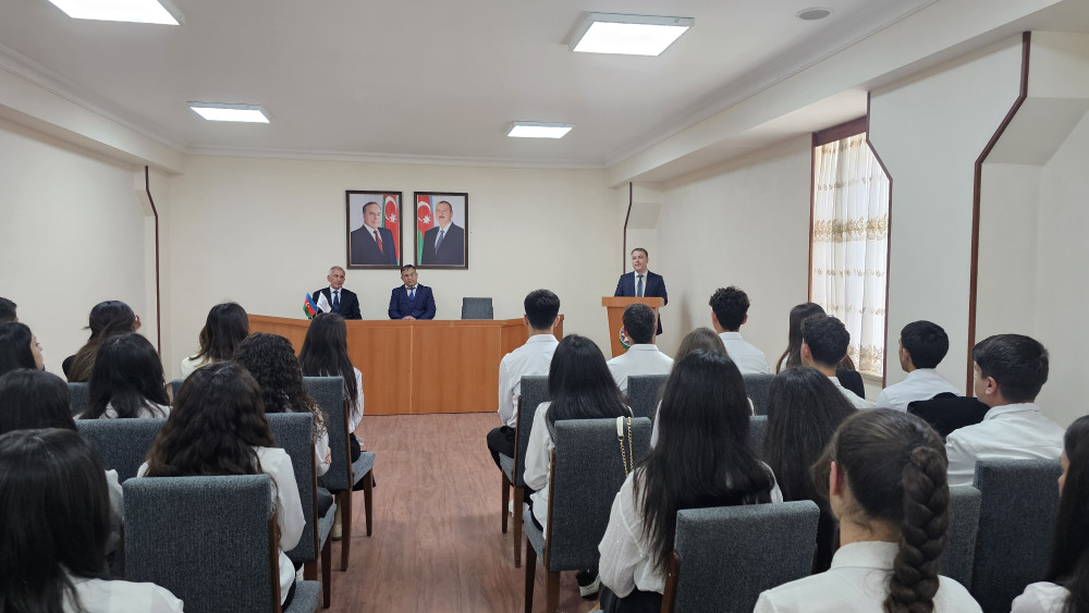 Telekommunikasiya sahəsində tələbələr təcrübəyə başlayıblar<font color=red> - FOTOLAR</font>