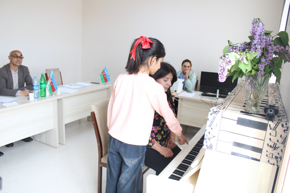 Naxçıvanda uşaq musiqi və incəsənət məktəblərinə şagird qəbulu başlayıb<font color=red> - FOTOLAR</font>