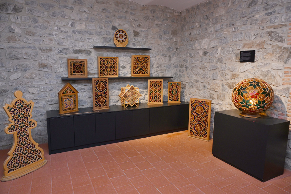 Leyla Əliyeva və Arzu Əliyeva Şəkidə tarixi-memarlıq abidələrinin bərpadan sonra açılışında iştirak ediblər<font color=red> - FOTOLAR</font>