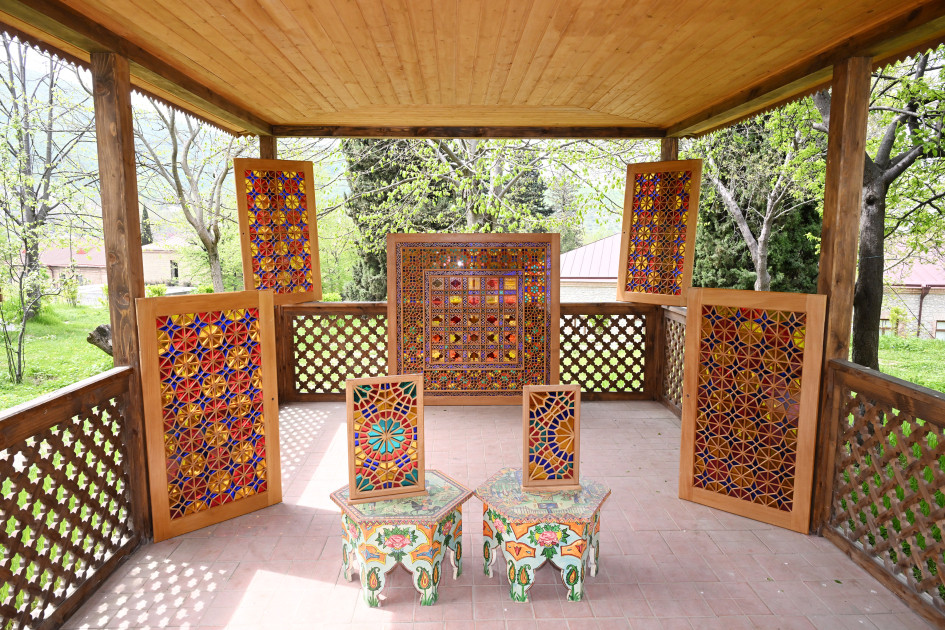 Leyla Əliyeva və Arzu Əliyeva Şəkidə tarixi-memarlıq abidələrinin bərpadan sonra açılışında iştirak ediblər<font color=red> - FOTOLAR</font>