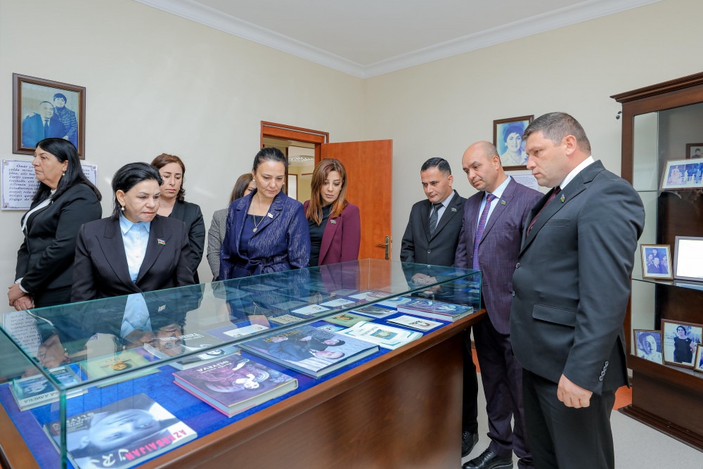 Akademik Zərifə xanım Əliyevanın anadan olmasının 103-cü ildönümü qeyd olunub<font color=red> - FOTOLAR</font>