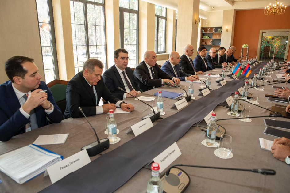 Azərbaycan və Ermənistan delimitasiya üzrə layihələri razılaşdırıb və mübadilə ediblər<font color=red> - FOTOLAR</font>