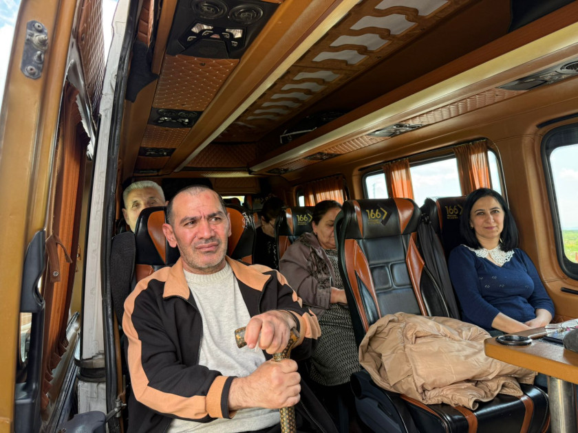 Xocavənd rayonunun Xocavənd kəndinə növbəti köç karvanı yola salınıb<font color=red> - FOTOLAR</font>