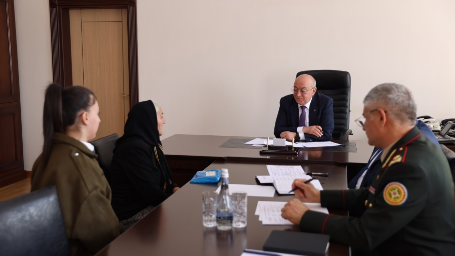 Kəmaləddin Heydərov Naxçıvanda vətəndaşları qəbul edib<font color=red> - FOTOLAR</font>