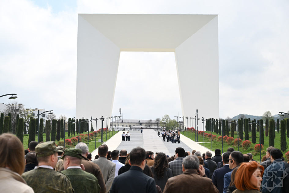 Diplomatik korpusun nümayəndələri Xankəndi Zəfər parkına gəliblər<font color=red> - FOTOLAR</font>