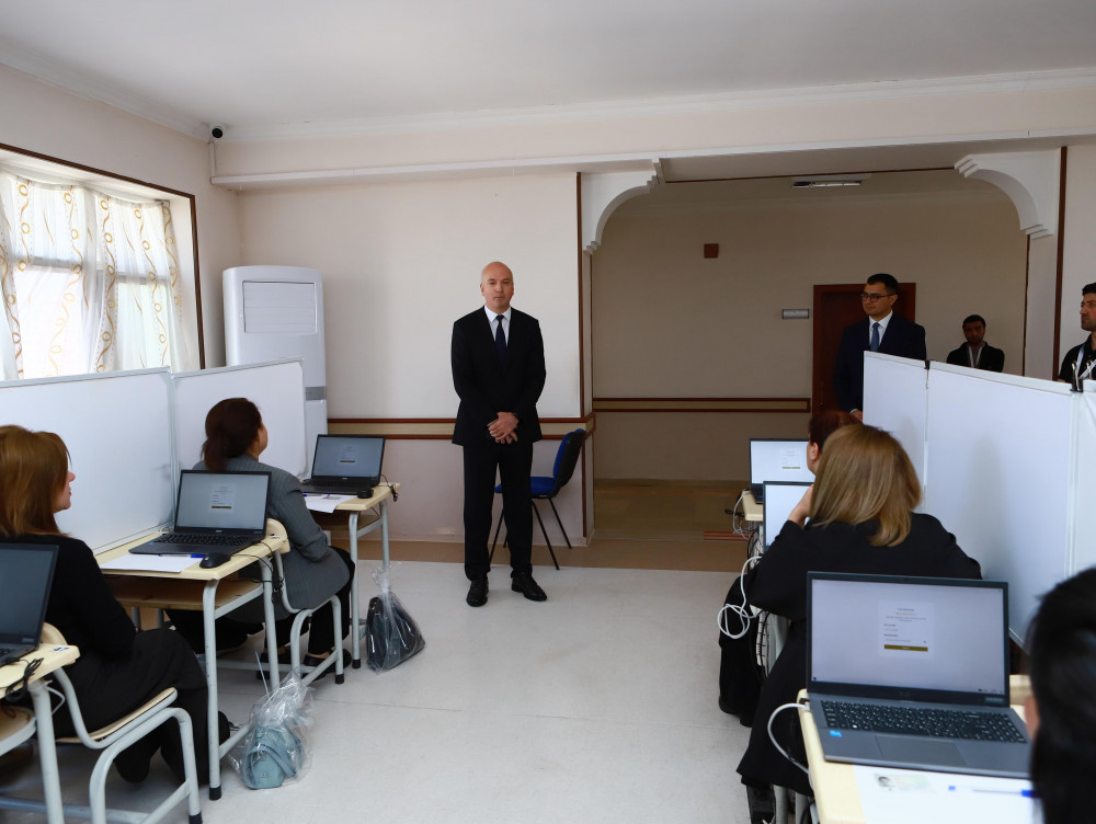 Naxçıvanda təhsilverənlərin sertifikatlaşdırma prosesinin ikinci dövriyyəsi üzrə test imtahanlarına start verilib <font color=red> - FOTOLAR</font>