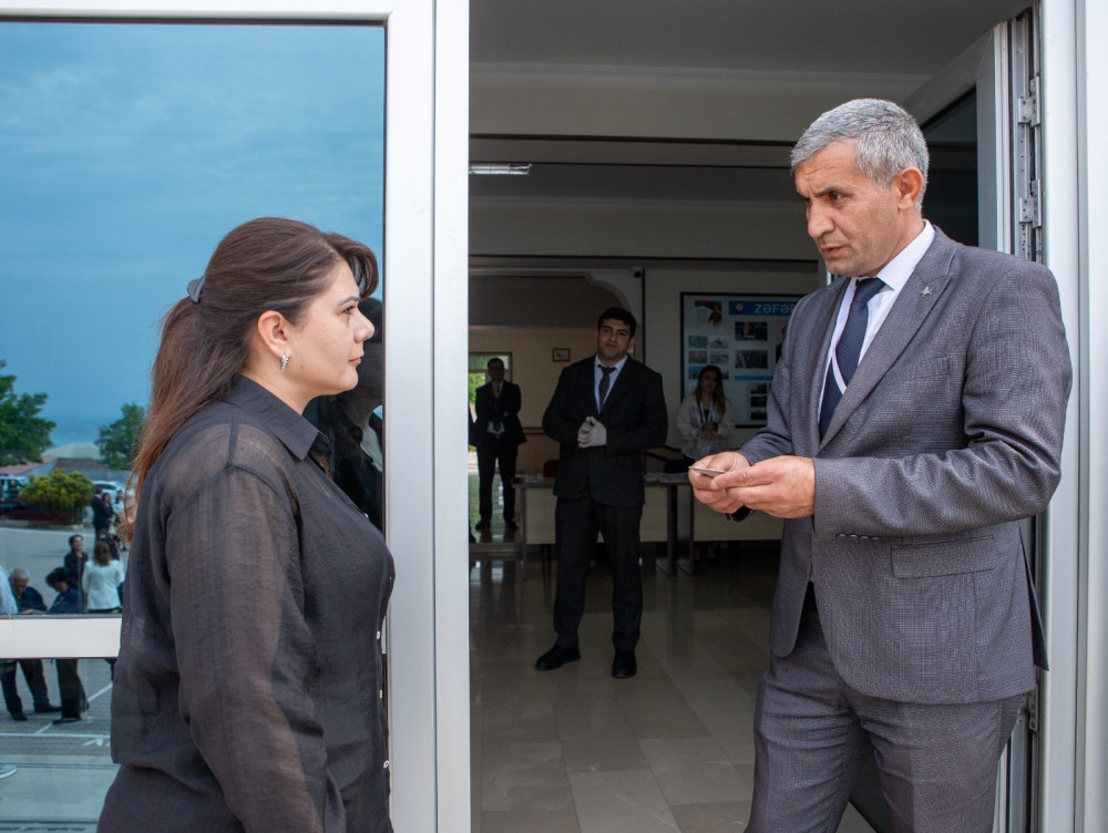 Naxçıvanda təhsilverənlərin sertifikatlaşdırma prosesinin ikinci dövriyyəsi üzrə test imtahanları davam edir <font color=red> - FOTOLAR</font>