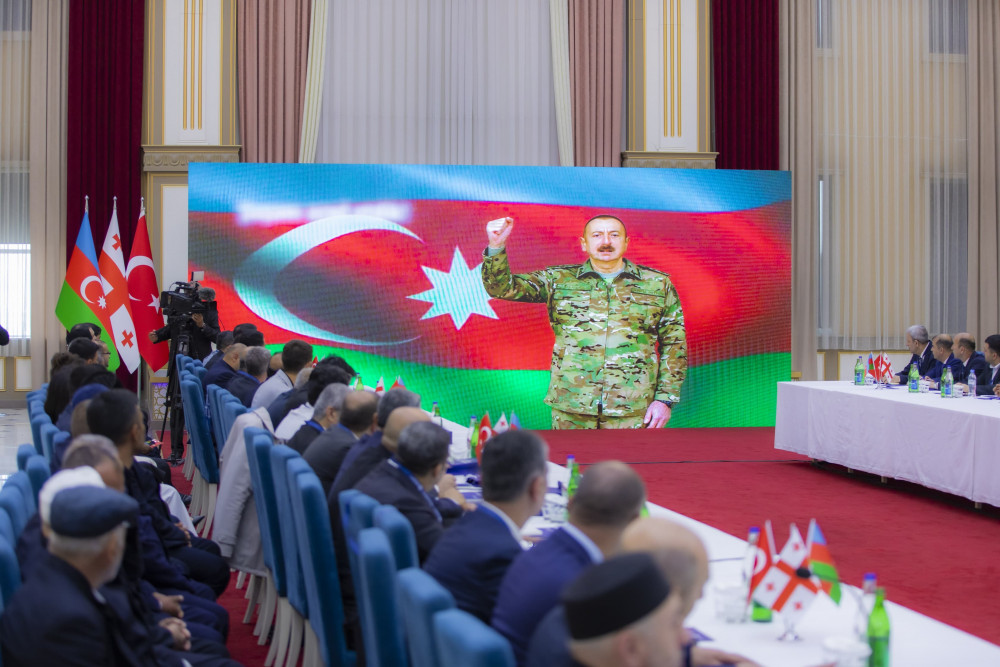 Naxçıvanda “Zəngəzur yolu: tarixin izi ilə” mövzusunda konfrans keçirilib<font color=red> - FOTOLAR</font>