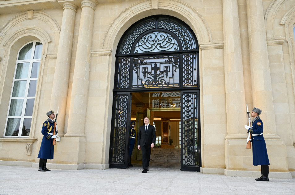 Prezident İlham Əliyevin İtaliya Nazirlər Şurasının sədri Ciorcia Meloni ilə təkbətək görüşü keçirilir<font color=red> - FOTOLAR</font>