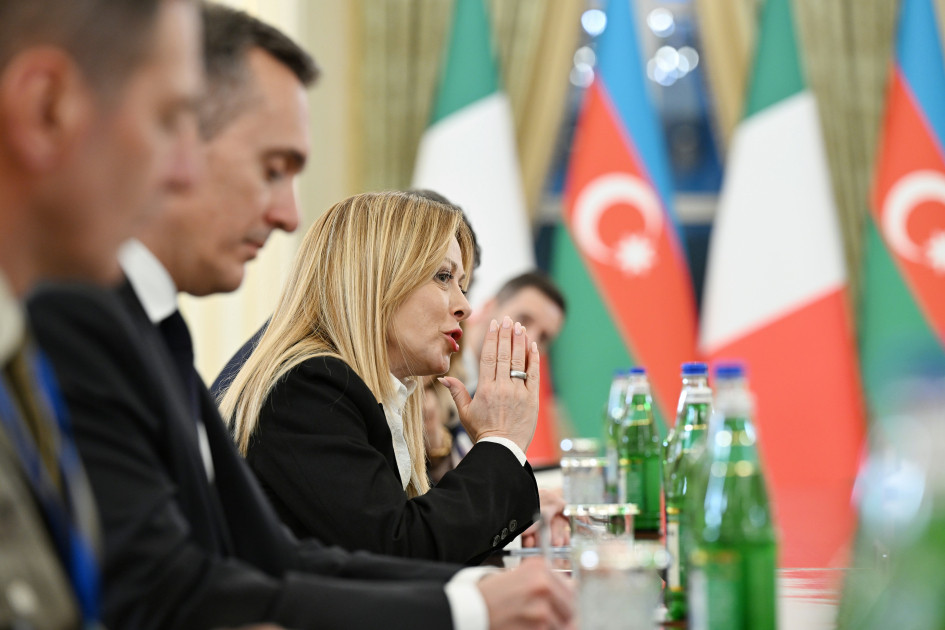 Prezident İlham Əliyevin İtaliya Nazirlər Şurasının sədri ilə geniş tərkibdə görüşü olub<font color=red> - FOTOLAR</font>