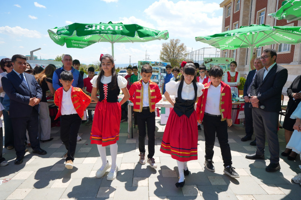 NDU nəzdində Beynəlxalq Kembric Məktəbində “Mədəniyyət Festivalı” keçirilib<font color=red> - FOTOLAR</font>