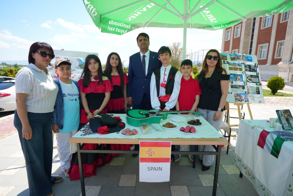 NDU nəzdində Beynəlxalq Kembric Məktəbində “Mədəniyyət Festivalı” keçirilib<font color=red> - FOTOLAR</font>