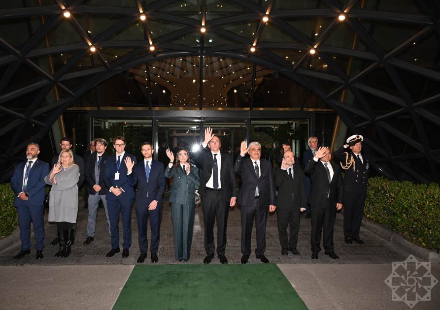 İtaliya Nazirlər Şurasının sədri Ciorcia Meloninin Azərbaycana səfəri başa çatıb<font color=red> - FOTOLAR</font>