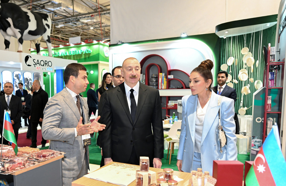 Prezident İlham Əliyev 19-cu “Caspian Agro Week” və 31-ci “InterFood Azerbaijan” sərgiləri ilə tanış olub <font color='red'> - YENİLƏNƏCƏK</font><font color=red> - FOTOLAR</font>