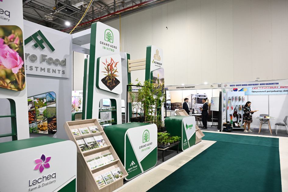 Prezident İlham Əliyev 19-cu “Caspian Agro Week” və 31-ci “InterFood Azerbaijan” sərgiləri ilə tanış olub <font color='red'> - YENİLƏNƏCƏK</font><font color=red> - FOTOLAR</font>