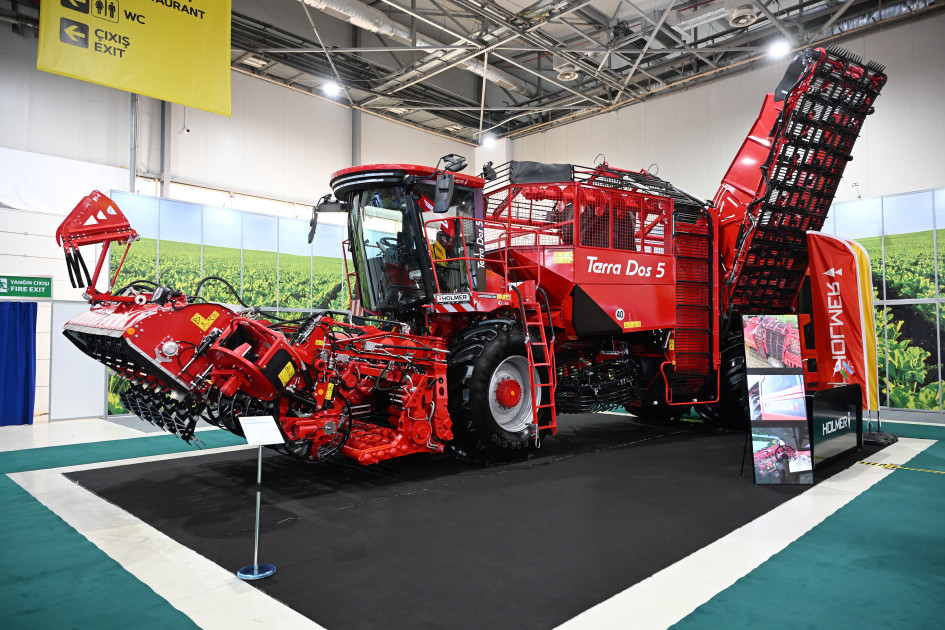 Prezident İlham Əliyev 19-cu “Caspian Agro Week” və 31-ci “InterFood Azerbaijan” sərgiləri ilə tanış olub <font color='red'> - YENİLƏNƏCƏK</font><font color=red> - FOTOLAR</font>