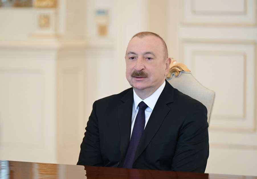 Prezident İlham Əliyev İslam İnkişaf Bankı Qrupunun sədrinin başçılıq etdiyi nümayəndə heyətini qəbul edib<font color=red> - FOTOLAR</font>