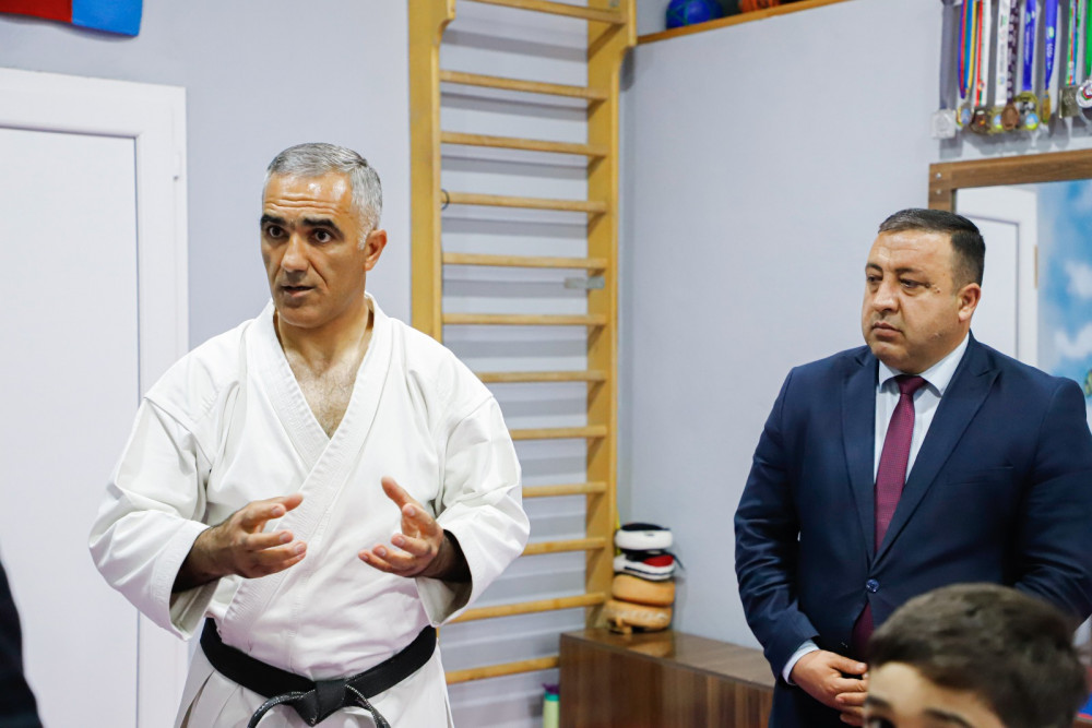 Məcid Seyidov İstanbulda keçirilən karate turnirinin mükafatçıları ilə görüşüb<font color=red> - FOTOLAR</font>