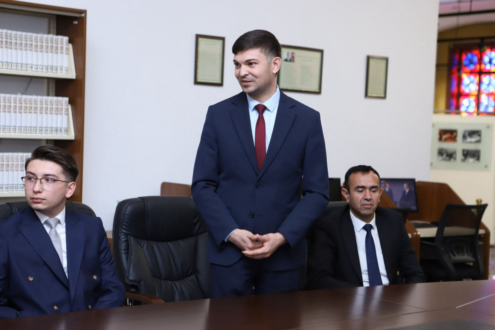Naxçıvanda Ümummilli Lider Heydər Əliyevin anadan olmasının 103-cü ildönümünə həsr olunmuş dəyirmi masa təşkil olunub<font color=red> - FOTOLAR</font>
