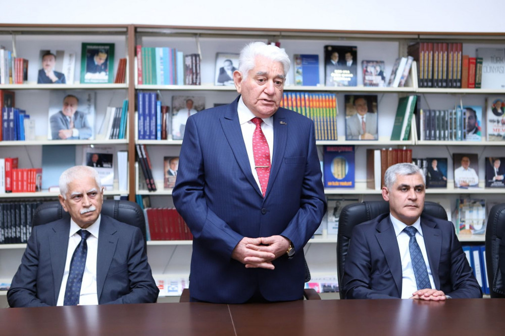 Naxçıvanda Ümummilli Lider Heydər Əliyevin anadan olmasının 103-cü ildönümünə həsr olunmuş dəyirmi masa təşkil olunub<font color=red> - FOTOLAR</font>
