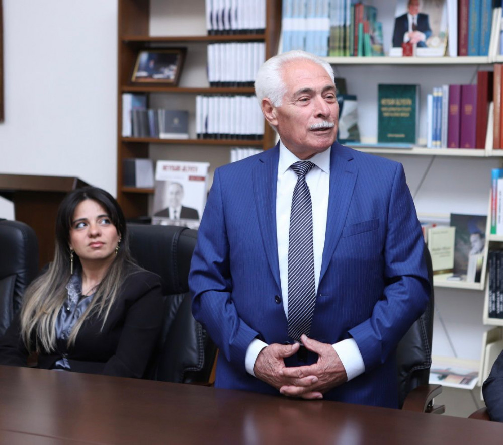 Naxçıvanda Ümummilli Lider Heydər Əliyevin anadan olmasının 103-cü ildönümünə həsr olunmuş dəyirmi masa təşkil olunub<font color=red> - FOTOLAR</font>