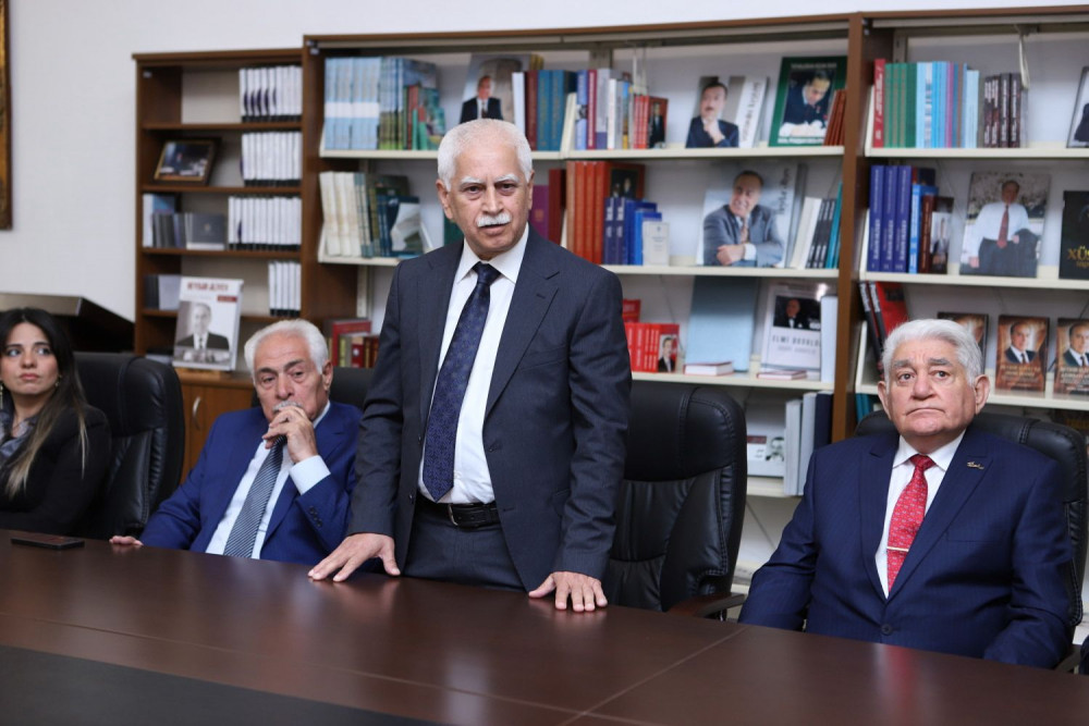 Naxçıvanda Ümummilli Lider Heydər Əliyevin anadan olmasının 103-cü ildönümünə həsr olunmuş dəyirmi masa təşkil olunub<font color=red> - FOTOLAR</font>