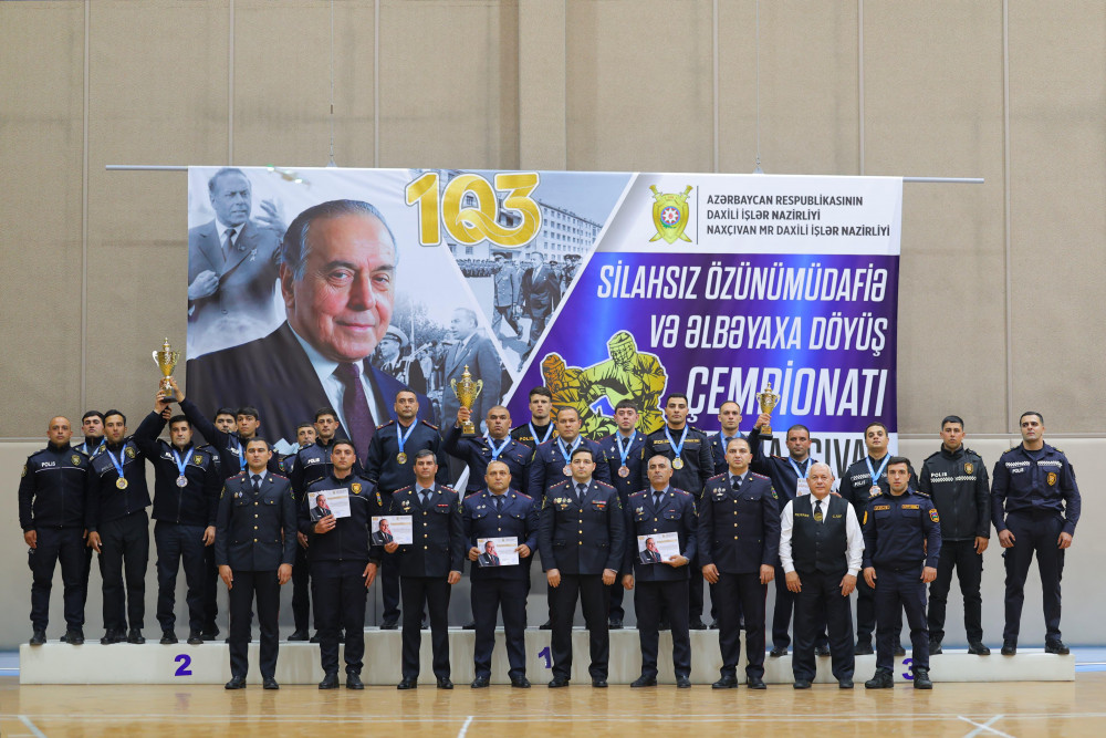 Naxçıvanda polis əməkdaşları arasında silahsız özünümüdafiə və əlbəyaxa döyüş üzrə çempionat keçirilib<font color=red> - FOTOLAR</font>