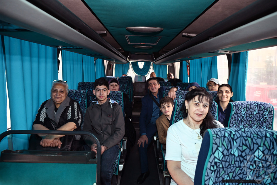 Ağdam və Xocavənd şəhərlərinə növbəti köç karvanları yola salınıb<font color=red> - FOTOLAR</font>