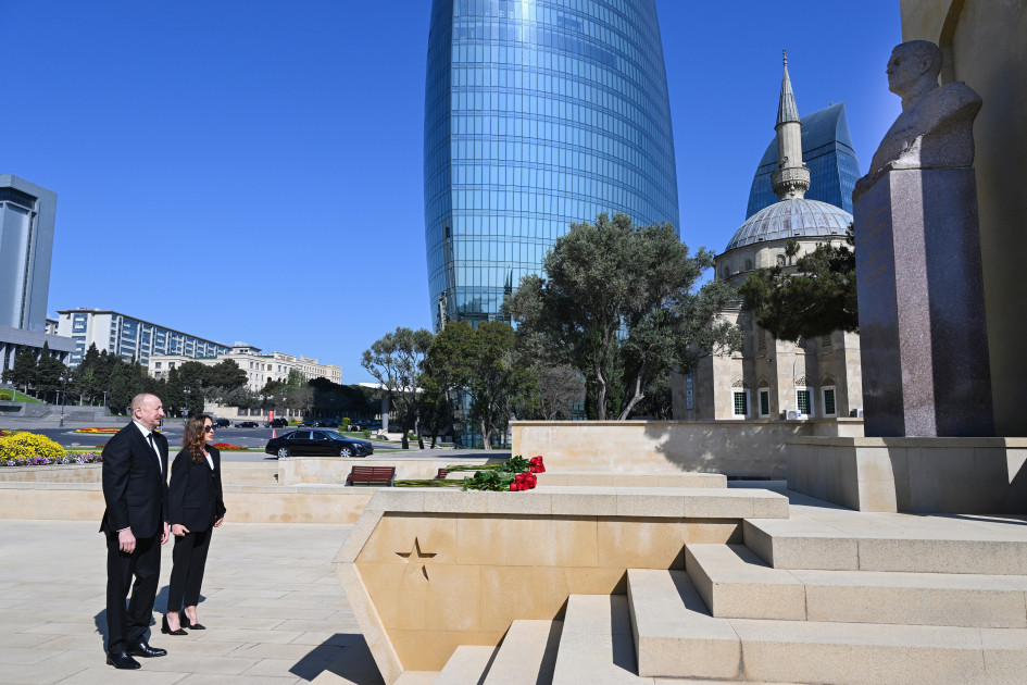 Faşizm üzərində Qələbə uğrunda mübarizədə həlak olan Azərbaycan övladlarının xatirəsi ehtiramla anılıb<font color=red> - FOTOLAR</font>