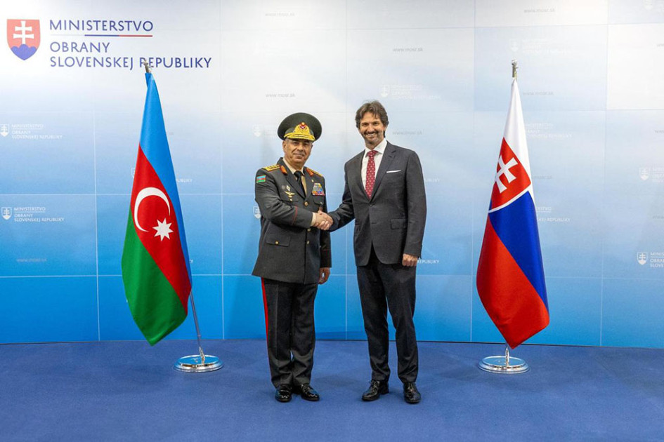 Azərbaycan ilə Slovakiya arasında hərbi əməkdaşlığa dair fikir mübadiləsi aparılıb<font color=red> - FOTOLAR</font>