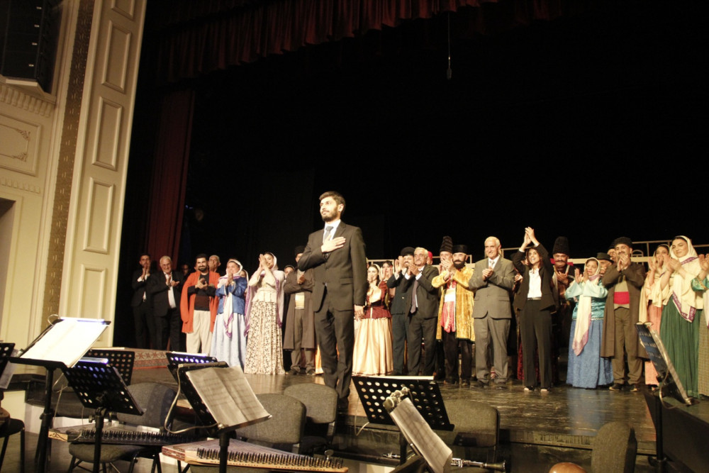 Naxçıvanda keçirilən “Şərqin qapısı” teatr festivalı yekunlaşıb<font color=red> - FOTOLAR</font>
