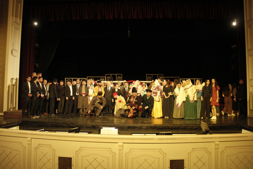 Naxçıvanda keçirilən “Şərqin qapısı” teatr festivalı yekunlaşıb<font color=red> - FOTOLAR</font>