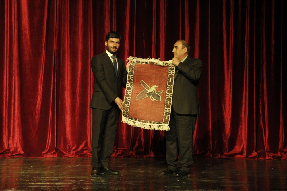 Naxçıvanda keçirilən “Şərqin qapısı” teatr festivalı yekunlaşıb<font color=red> - FOTOLAR</font>