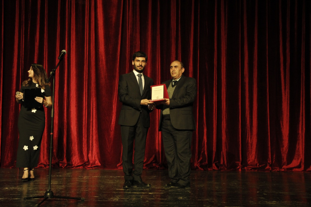 Naxçıvanda keçirilən “Şərqin qapısı” teatr festivalı yekunlaşıb<font color=red> - FOTOLAR</font>