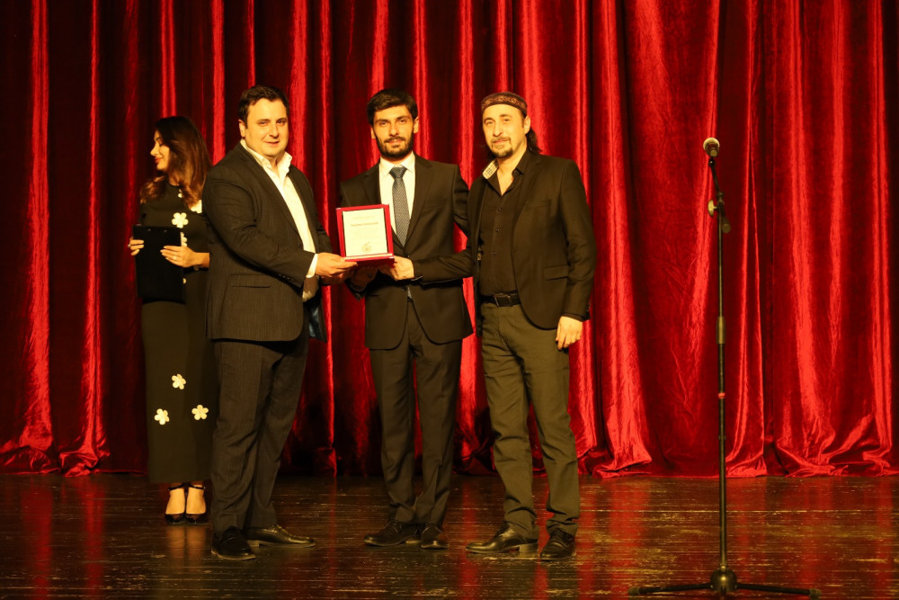 Naxçıvanda keçirilən “Şərqin qapısı” teatr festivalı yekunlaşıb<font color=red> - FOTOLAR</font>