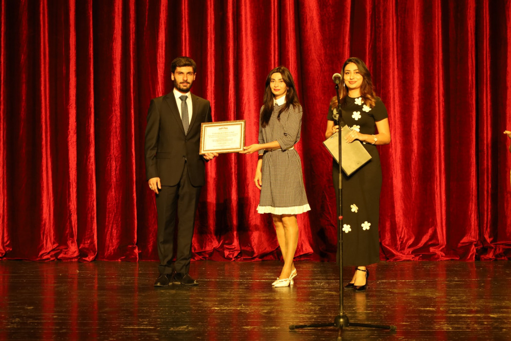 Naxçıvanda keçirilən “Şərqin qapısı” teatr festivalı yekunlaşıb<font color=red> - FOTOLAR</font>