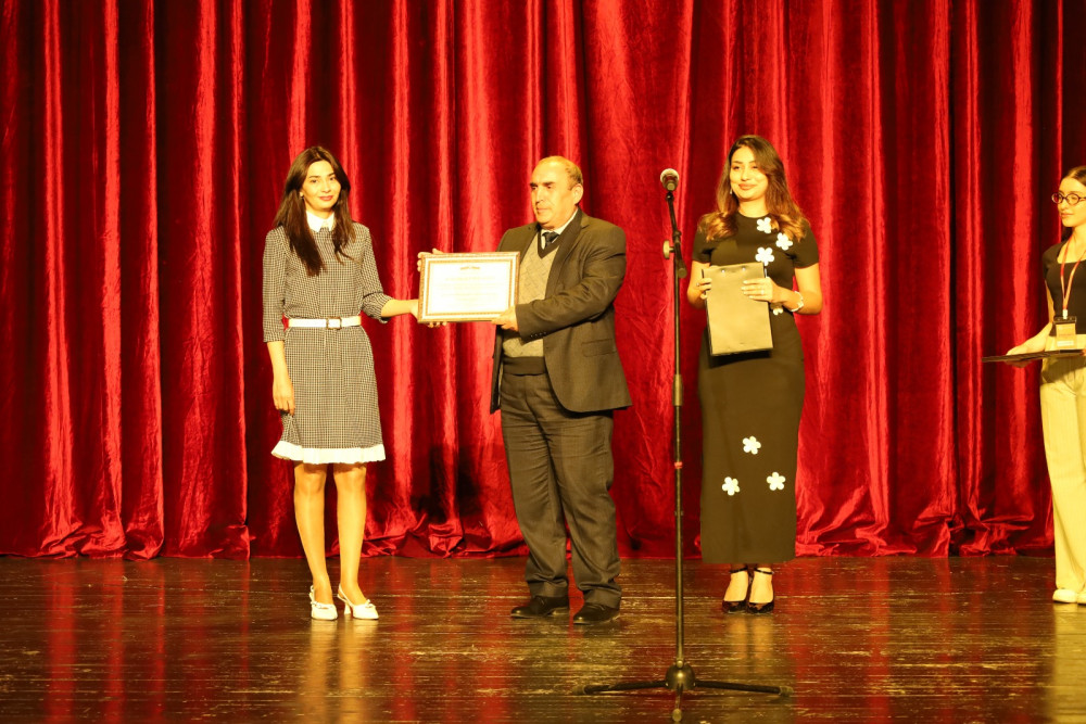 Naxçıvanda keçirilən “Şərqin qapısı” teatr festivalı yekunlaşıb<font color=red> - FOTOLAR</font>