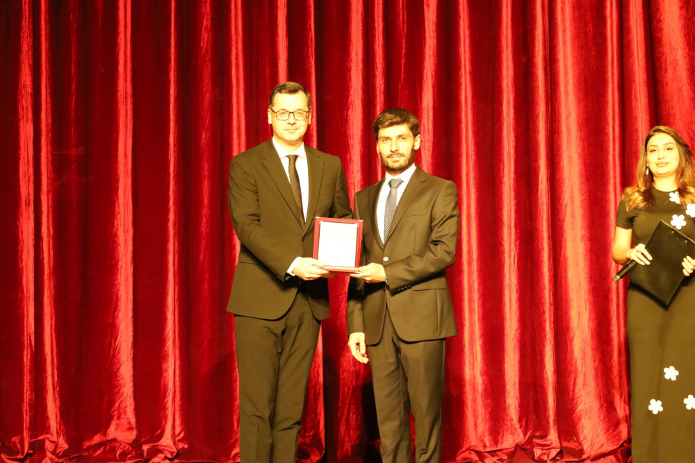 Naxçıvanda keçirilən “Şərqin qapısı” teatr festivalı yekunlaşıb<font color=red> - FOTOLAR</font>