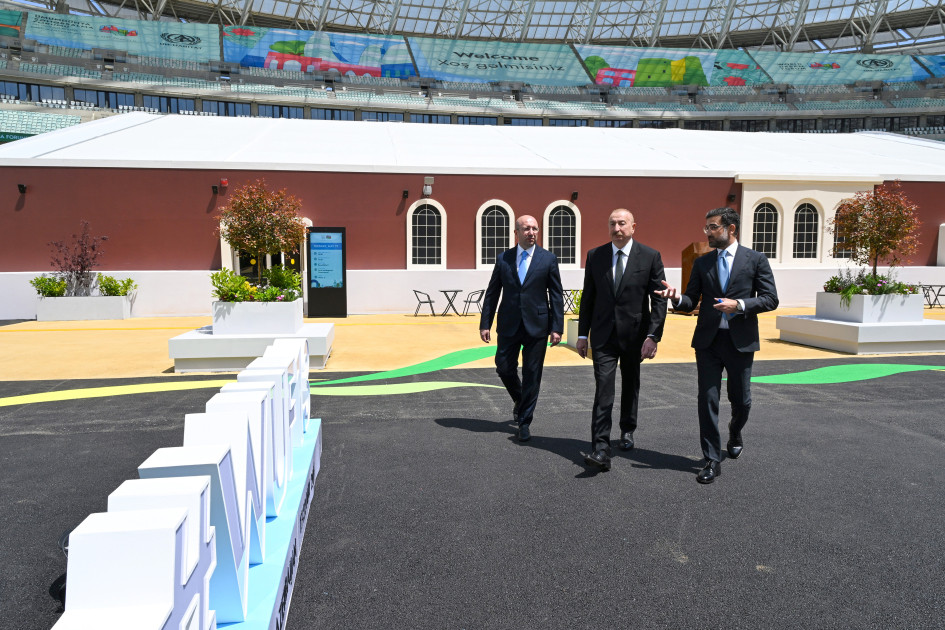 Prezident İlham Əliyev Bakı Olimpiya Stadionunun ərazisində WUF13 ilə bağlı görülən işlərlə tanış olub<font color=red> - FOTOLAR</font>